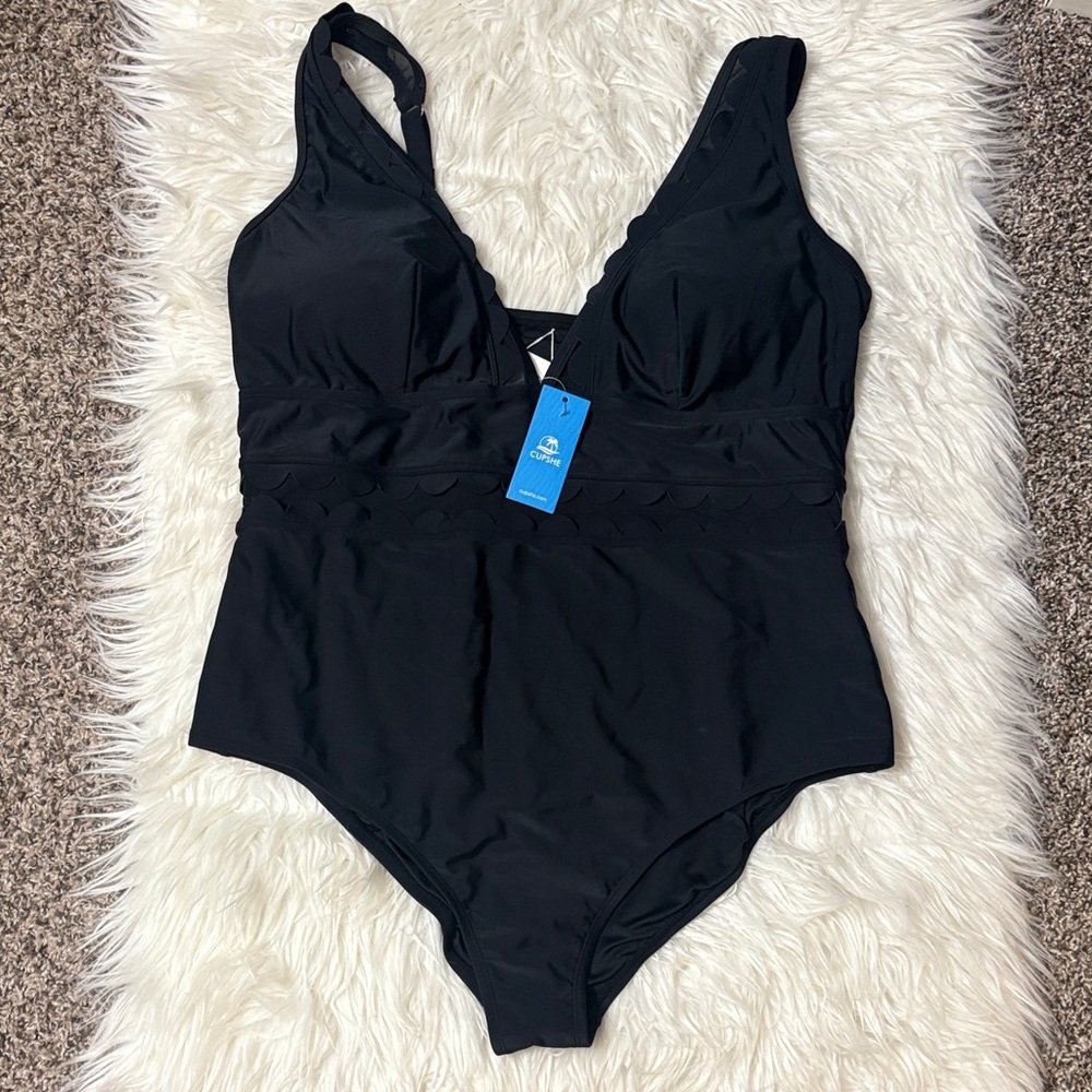 Cupshe Black One-Piece Swimsuit